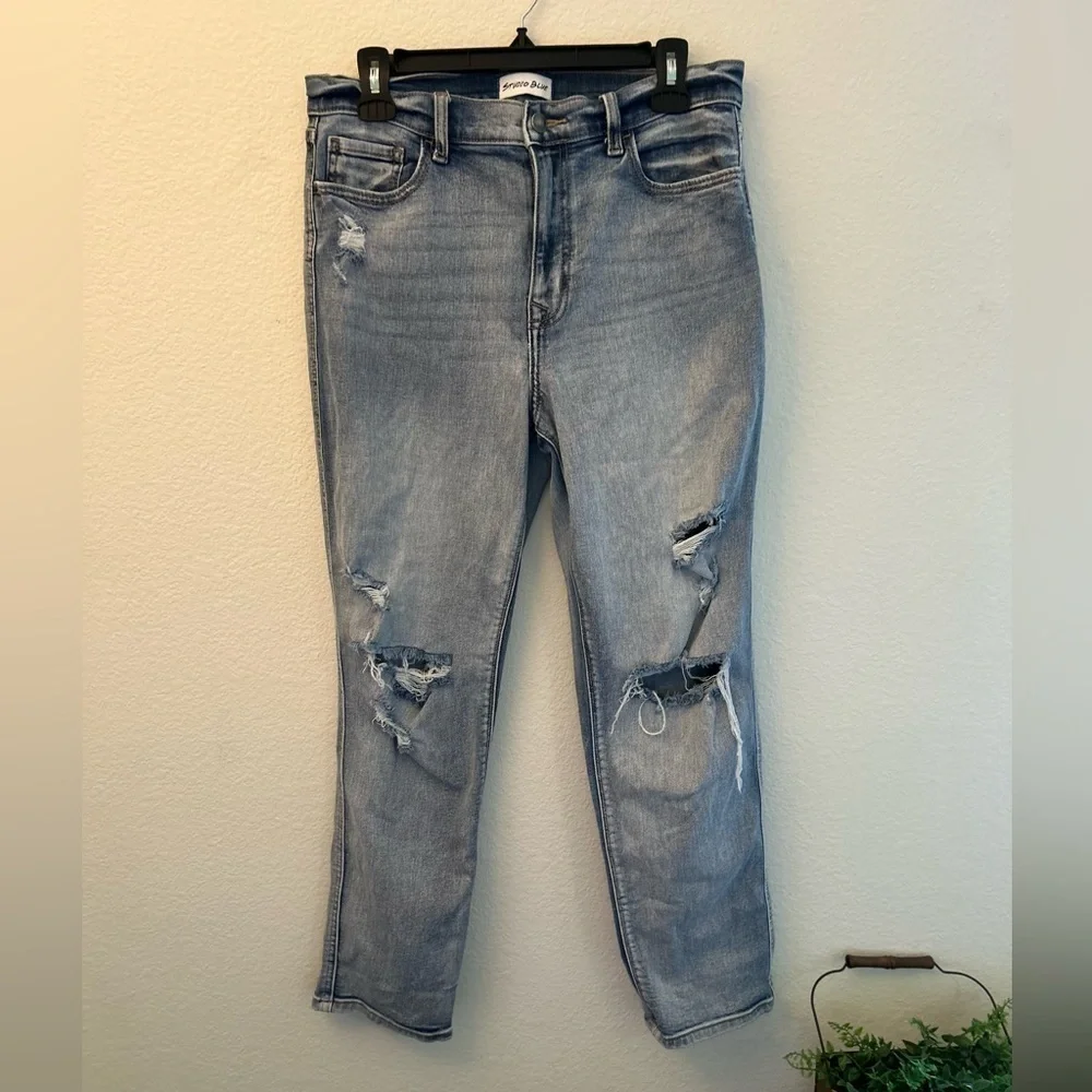 Studio Blue Size 30 Super Stretchy Distressed Denim